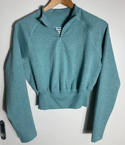 Ladies Size M Gymshark Activewear long sleeve cropped top - Picture 1 of 7