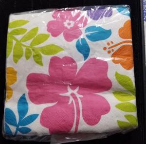 Trendsetters Tropical Hibiscus Napkins 50 Count Paper Luncheon Size 2 Ply - Picture 1 of 3