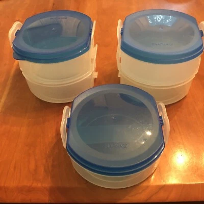 Snap ware Blue And Clear 8 Round Pieces - Image 1 of 4