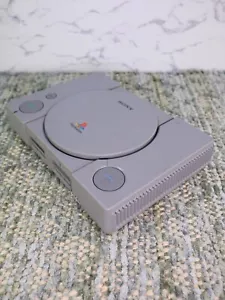 Sony PlayStation 1 PS1 Console solo sistema di gioco SCPH-9001 testata e funzionante! - Foto 1 di 21