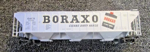 HO Scale Boraxo (GACX) 54' Covered Hopper Car #61385 by Tyco (RH500) - Picture 1 of 1