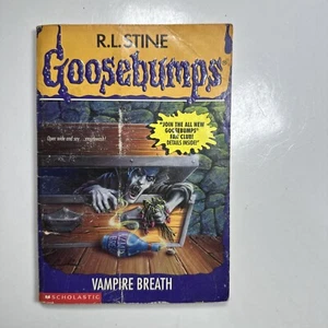 Goosebumps #49 Vampire Breath True First Printing R.L. Stine - Picture 1 of 7