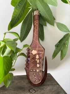 Hawaiian Engrave Hand Made Wall Decor Solid Wood Island Chain Tribal Club Paddle - Picture 1 of 2