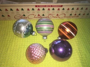 5 VINTAGE Shiny Brite Glass Christmas Tree Ornaments Glitter Stripes Rainbow - Picture 1 of 20