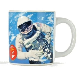 NASA - Taza de astronauta - Primera caminata espacial - Imagen 1 de 3