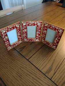 Bombay Co. 3 Picture Frame Set Hinged Red Enamel & Gold Floral 2 X 3 Photos 2004 - Picture 1 of 7