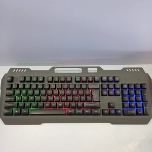 Teclado para juegos Titan GAKB-0008 con cable LED de metal 104 teclas luces RGB probado funciona - Imagen 1 de 8