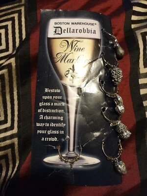 Juego de 6 marcadores de copa de vino Boston Warehouse Dellarobbia en forma de fruta NUEVO Foto 1 de 2