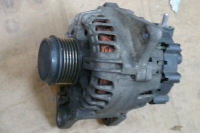 Alternador OEM Valeo 2610428 Hyundai Elantra, Elantra GT 2013 2014 1,8 L 2,0 L Foto 1 de 4