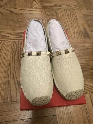 Alpargatas de cuero beige Valentino Rockstud nuevas en caja talla 37 Foto 1 de 4