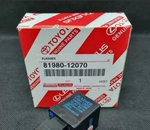 TOYOTA flasher turn signal hazard RELAY 81980-12070 SIENNA LEXUS COR - Picture 1 of 7