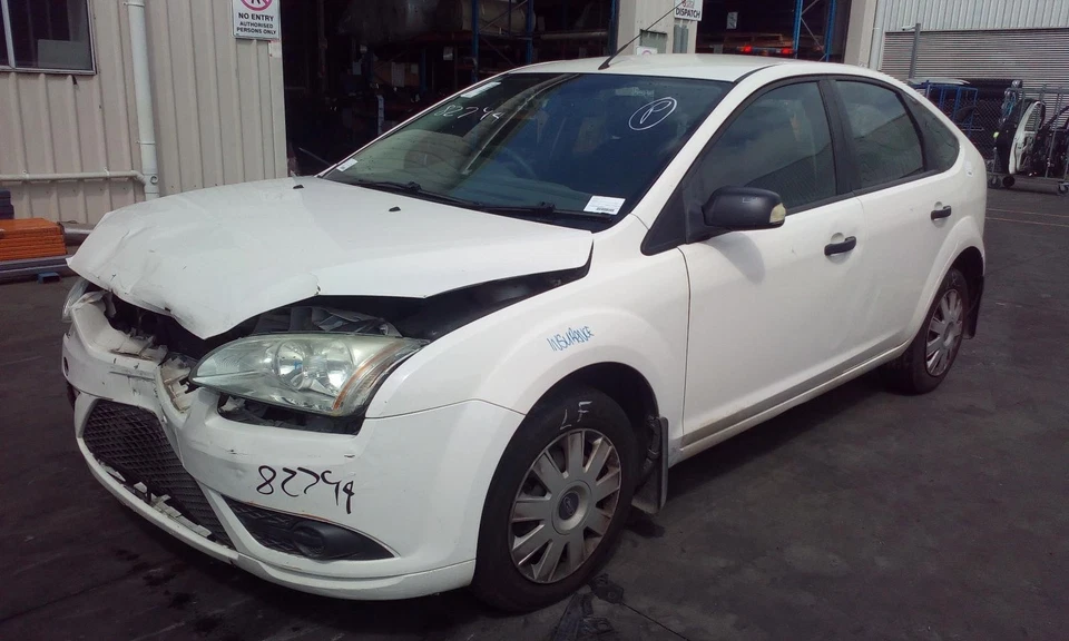 FORD FOCUS RIGHT FRONT HUB ASSEMBLY LS-LT, ABS TYPE, 06/05-04/09 - image 1 of 1