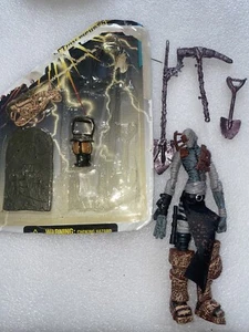 MCFARLANE TOYS / SPAWN SERIES 28 "REGENERATED" 2005 "GRAVE DIGGER"! - Picture 1 of 2