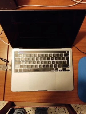 Apple MacBook Pro 13" (256GB SSD, M1, 8GB) Laptop - Grigio siderale -... - Immagine 1 di 4