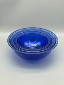 Set Of Three Pyrex Glass Cobalt Blue 322, 323, 325 Nesting Bowls EUC - Picture 1 of 12