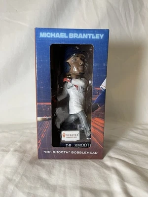 Michael Brantley 'Dr Smooth' Bobblehead Houston Astros Coleccionable Foto 1 de 4