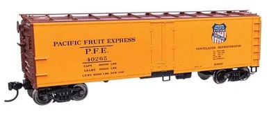 Walthers Mainline 910-41414 HO Scale 40' Steel Reefer Pacific Fruit Express - Image 1 of 4