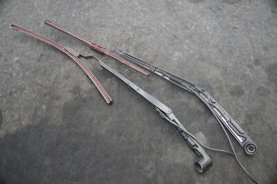 Juego de escobillas de brazo limpiaparabrisas 22756329 22756328 OEM Chevrolet Corvette C7 14-19 Foto 1 de 4