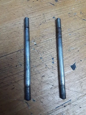 Suzuki DS80 1992 Crankcase cyllinder bolt stud 1978-1995 RM80 GP100 GP125 - Image 1 of 3