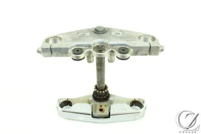 Árbol de abrazadera triple 99-10 Suzuki GZ250 GZ 250  Foto 1 de 4