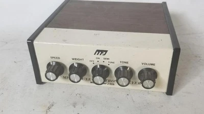 MFJ Deluxe Electronic Keyer Model MFJ-406 - Image 1 of 3