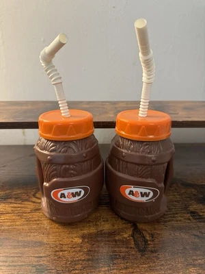 Tazas de barril de plástico vintage de cerveza de raíz A&W - Juego de 2 Foto 1 de 4