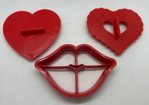 Juego De Colección De 3 Cortadores De Galletas De Plástico Corazones Y Labios De San Valentín - Imagen 1 de 11