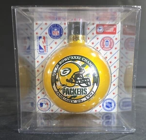 Vintage 1997 Green Bay Packers Super Bowl XXXI Champions Ornament Brand New ๐ - Picture 1 of 8