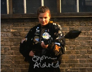 Doctor Who Autogramm: SOPHIE ALDRED (Remembrance of the Daleks) signed Photo - Bild 1 von 1