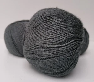 3ply Superwash Knitting Wool Balls, 500g  Grey Great for socks & hats  (CL-236) - Picture 1 of 6