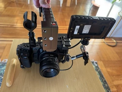 Blackmagic Design Pocket Cinema Camera 4K - Cage, Handle/Battery, Adaptor, 50mm - Image 1 of 4