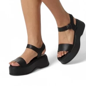 NWOT Sorel DaySpring Ankle-Strap Platform Black Sandals – Sz 9 - Picture 1 of 7