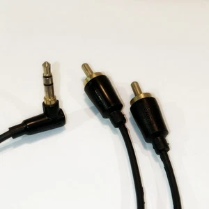 Hama Audiokabel – 3,5mm Klinke auf 2x Cinch (rot/weiß), gut erhalten - Bild 1 von 2