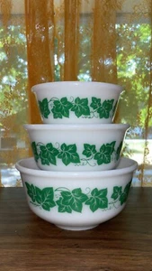Vintage Hazel Atlas 3 Pc White Milk Glass Green Ivy Leaf Nesting Mixing Bowl Set - Picture 1 of 10
