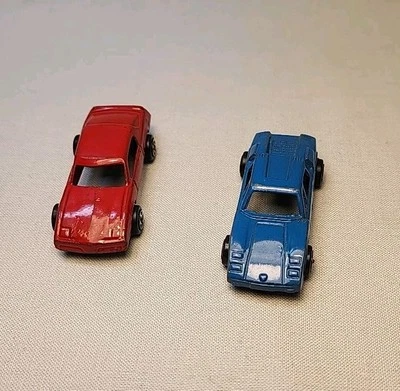 "Coches Lamborghini Tootsie Toy rojo/autos Lamborghini azules/miniatura 2"" de colección" Foto 1 de 3