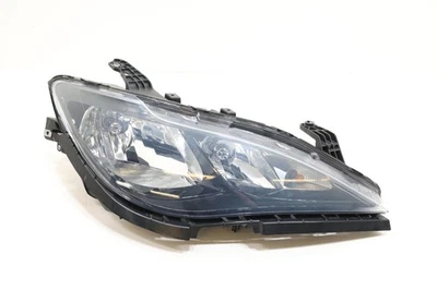 Conjunto de faros Voyager 2020-2023 Rh 68228944af 68228944ah Foto 1 de 4