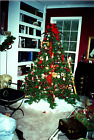 Photo vintage des années 1990 trouvée - joli arbre de Noël avec ornements et décorations