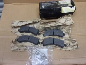 Disc Brake Pad Set Premium Gold Ceramic Rear Pads CARQUEST GNAD974A Wearever NEW - Picture 1 of 6