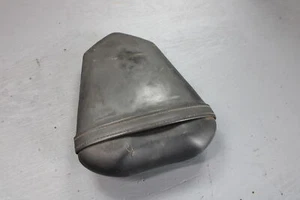 2007 07 08 OEM Yamaha YZF R1 REAR BACK PASSENGER TANDEM SEAT PAD SADDLE PILLION - Imagen 1 de 8
