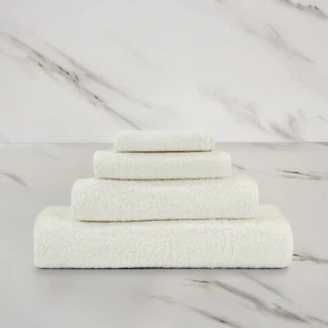 Large Bath Towels 70cm x 125 cm each Set of 3 All same large size NOT MANY LEFT - Picture 1 of 1