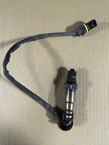 GENUINE MERCEDES 112 ENGINE Upstream O2 Oxygen Sensor A0015405017 - Picture 1 of 3