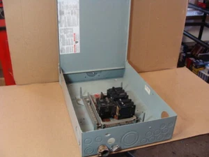 125A Outdoor Partial Load Center w/ (1Ph 40A) (1Ph 50A) and (3Ph 60A) Breakers  - Imagen 1 de 10