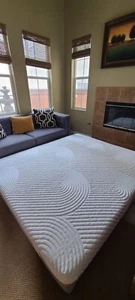 CALIFORNIA KING TEMPURPEDIC CONTOUR SUPREME (RETAIL $3,299) - Picture 1 of 6