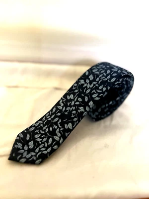 New Bar III Men's Blue Dore Leaves Neck Tie Navy Size One - Image 1 of 4
