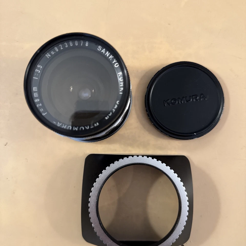 Lente Sankyo Kohki W-Komura 28 mm 1:3,5 Uni montaje de tornillo automático Foto 1 de 4