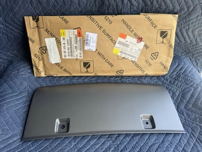 AUDI Q7 2010-2015 genuino gris platino tapa enganche cubierta 4L0807819M1RR Foto 1 de 4