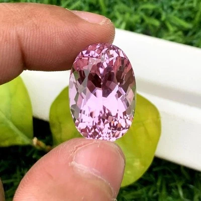 GIE Certified 120 Ct+ Natural Brazilian Pink Kunzite Oval Cut Loose Gemstone - Image 1 of 4