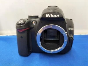 NIKON D5000 Digital SLR - Picture 1 of 12