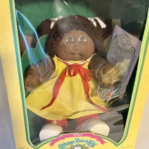 Original 1985 African American Cabbage Patch Kid W/Papers & Box- Julia Ernestine - Picture 1 of 20