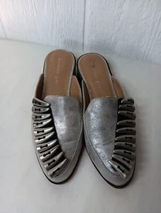 Madden Girl Mattie Shoes Women 8 M Mules Slip On Flats Silver Horn Buttons Bead - Picture 1 of 1